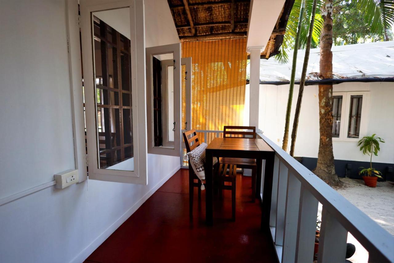 Temple Garden Seaside Cottages 帕罗林 外观 照片