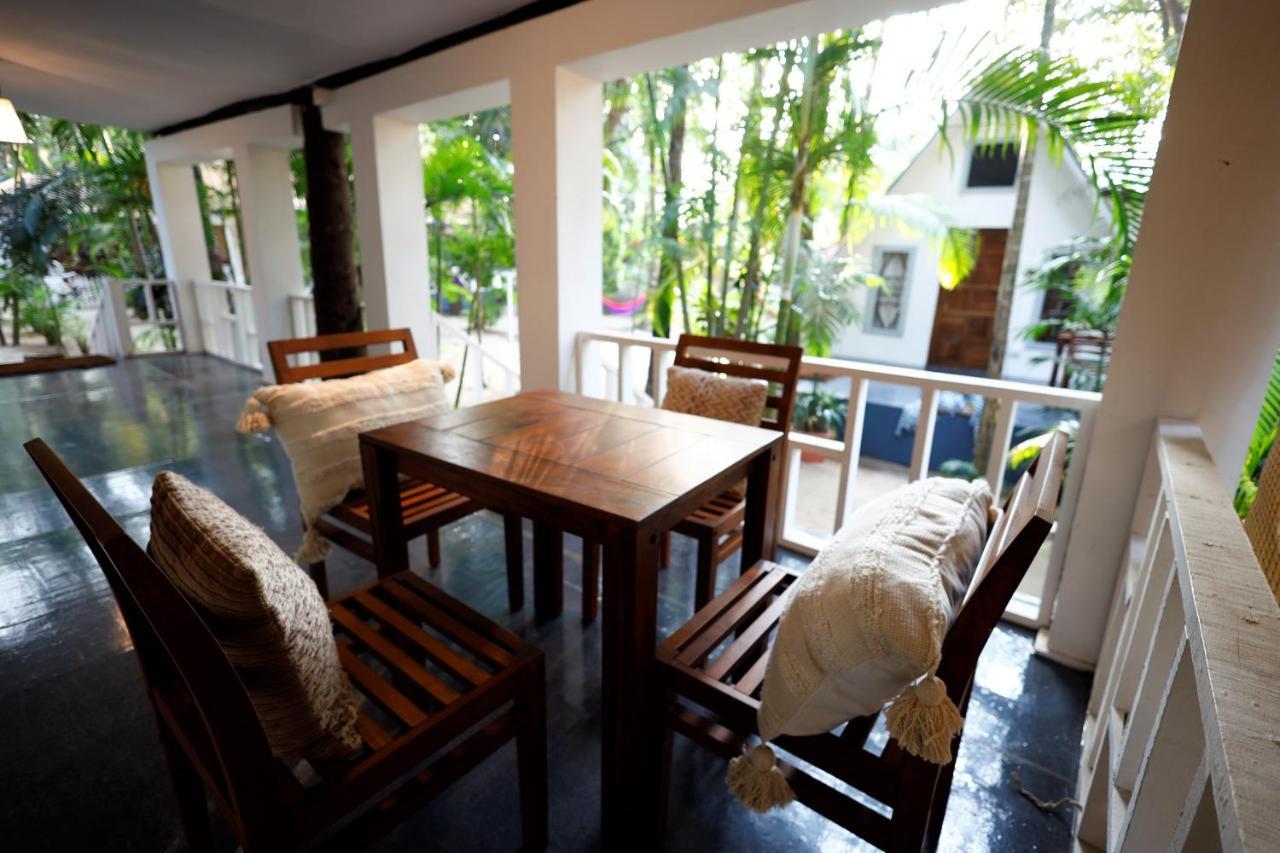 Temple Garden Seaside Cottages 帕罗林 外观 照片