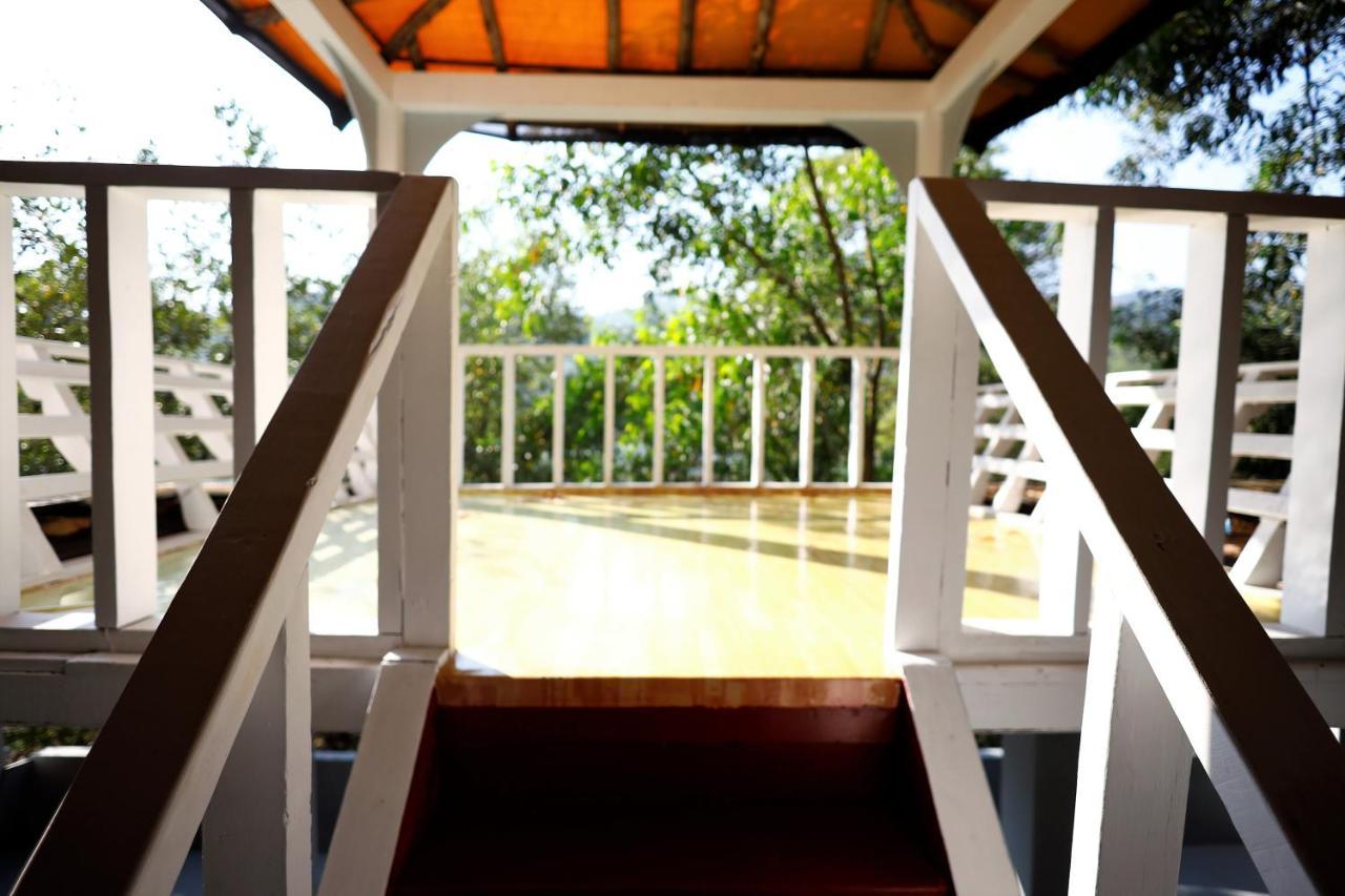Temple Garden Seaside Cottages 帕罗林 外观 照片