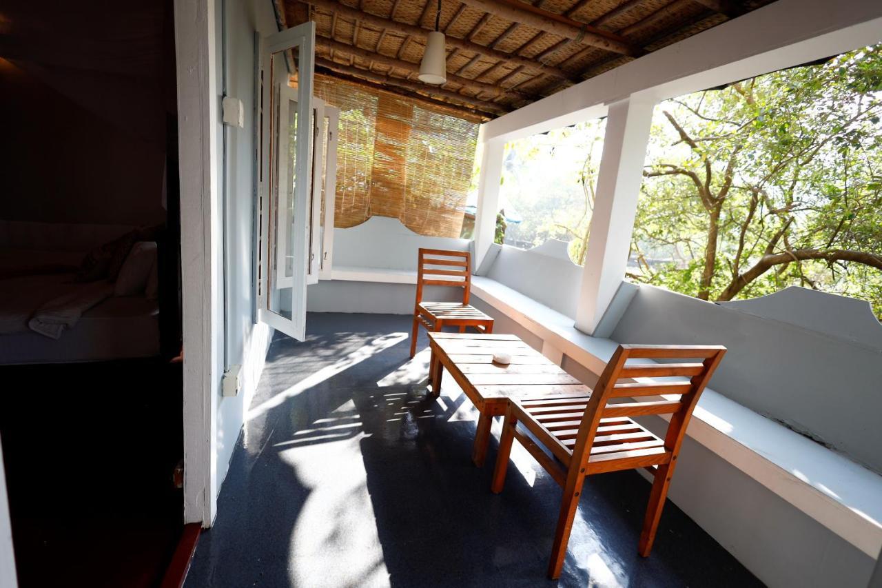 Temple Garden Seaside Cottages 帕罗林 外观 照片
